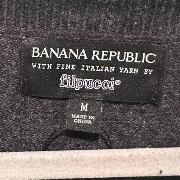 Banana Republic Wool Dark Gray V-Neck Sweater - Size Medium - Picture 2 of 3